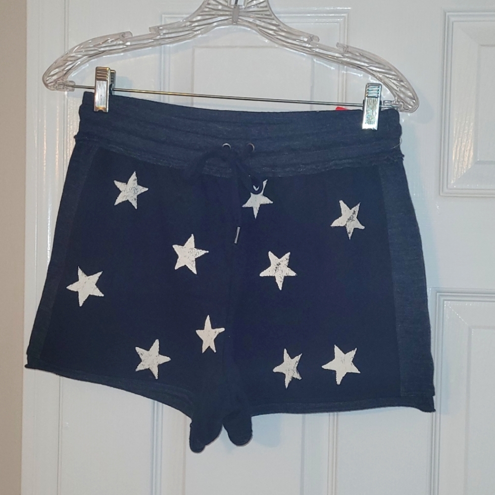 Star printed shorts